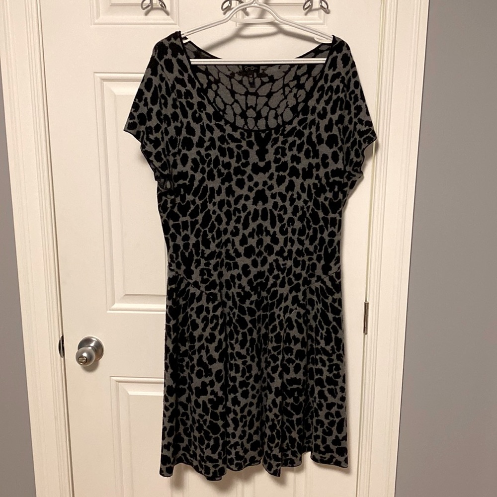 Size 1X Jessica Simpson Sweater Dress